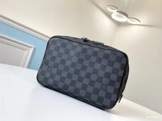 Repzbay LOUIS TOILETRY POUCH VUITTON GM 0528